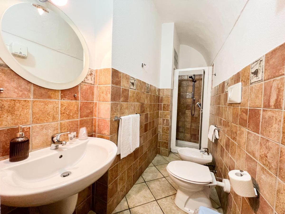 S'Ammentu House Hotel Bosa Ngoại thất bức ảnh